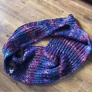 Metalic knit infinity scarf